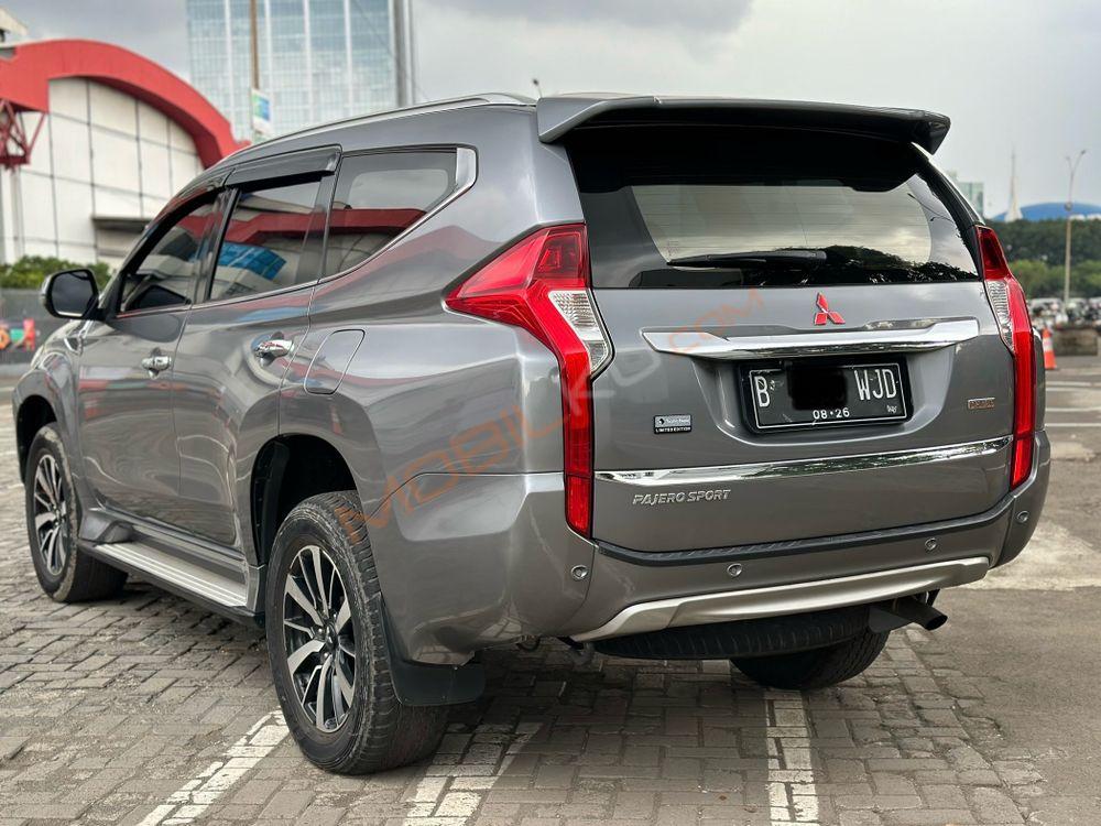 Mobil Mitsubishi Pajero Sport 2016
