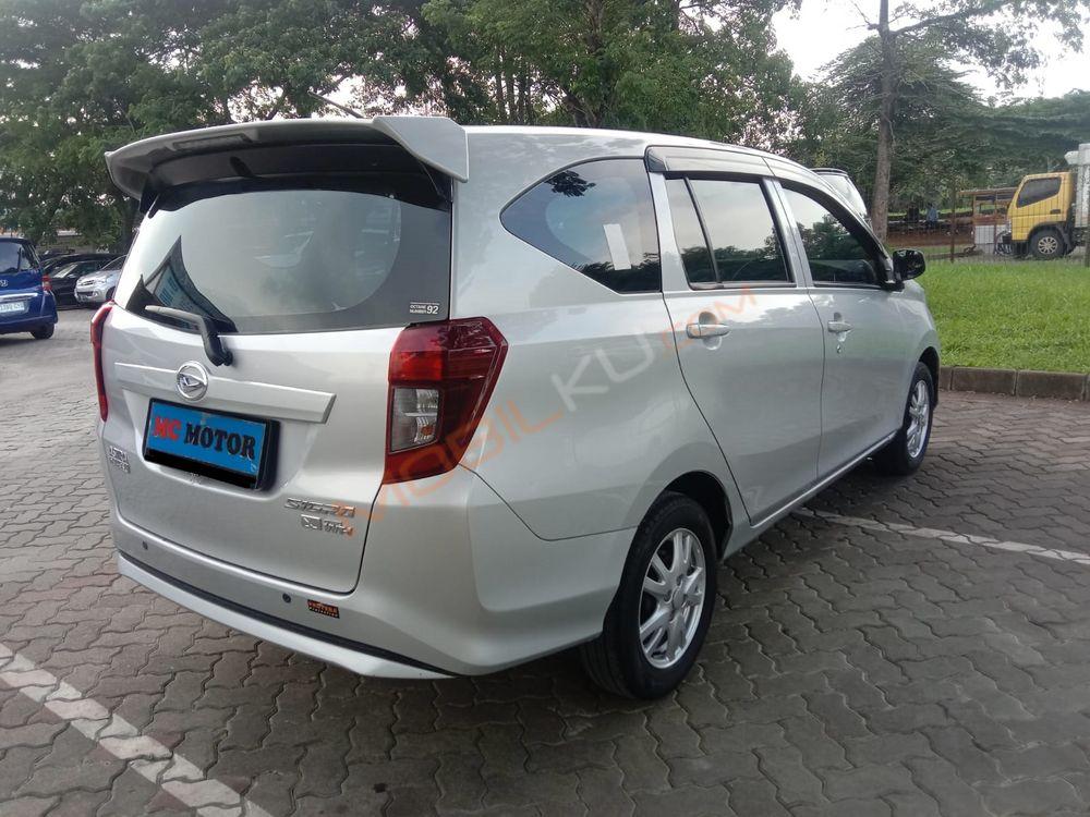 Mobil Daihatsu Sigra 2016