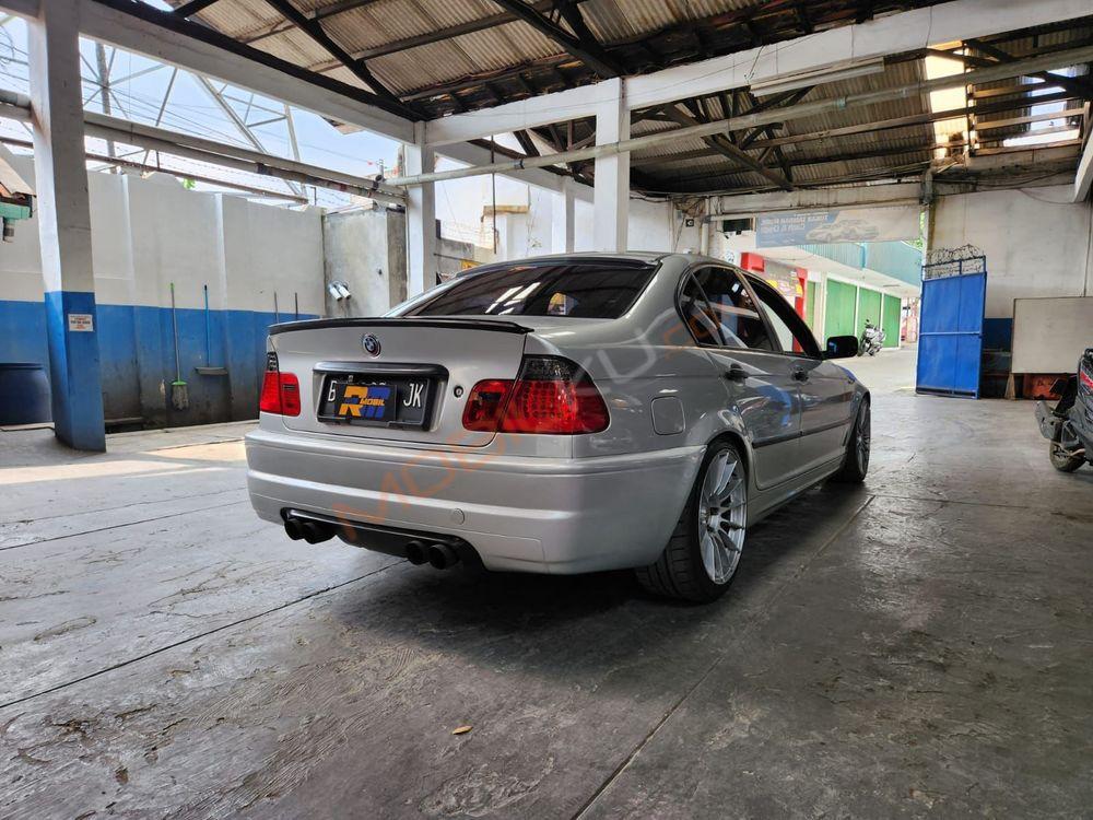 Mobil BMW 3 Series 2003