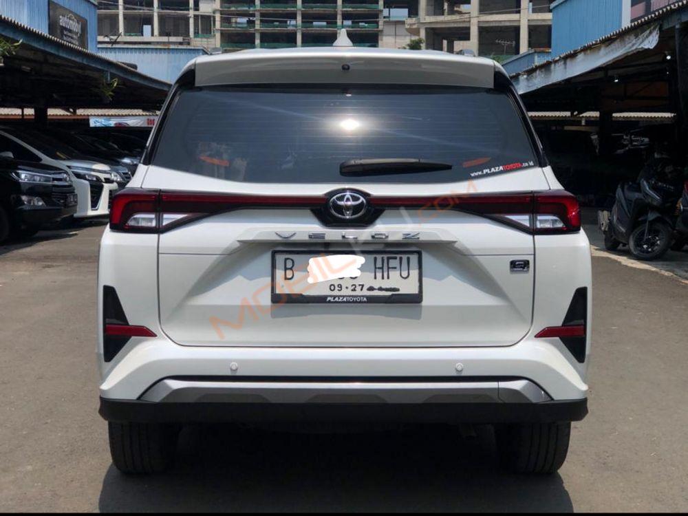 Mobil Toyota Veloz 2022