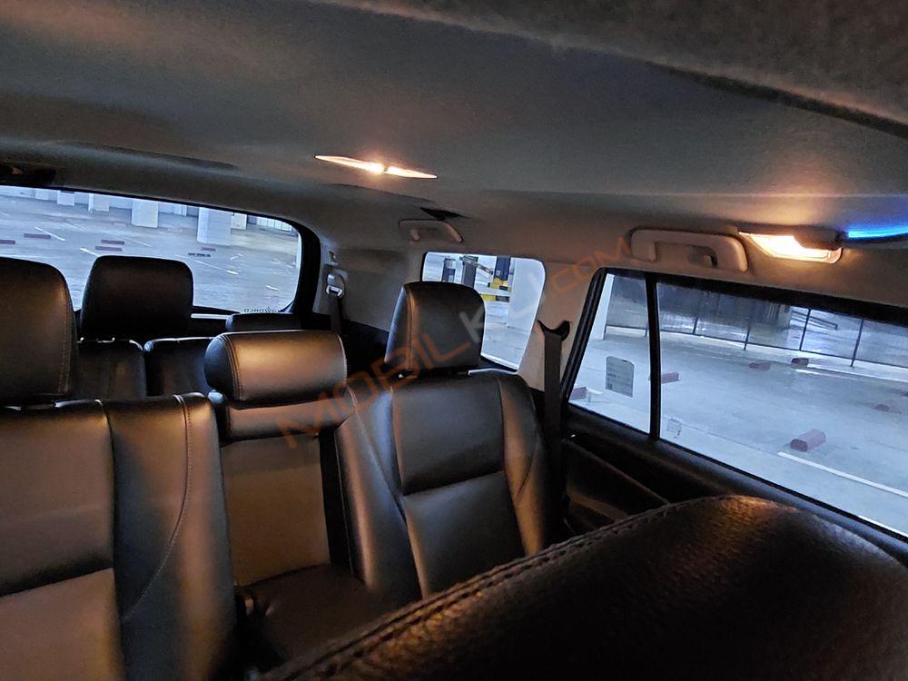 Mobil Toyota Kijang Innova 2019