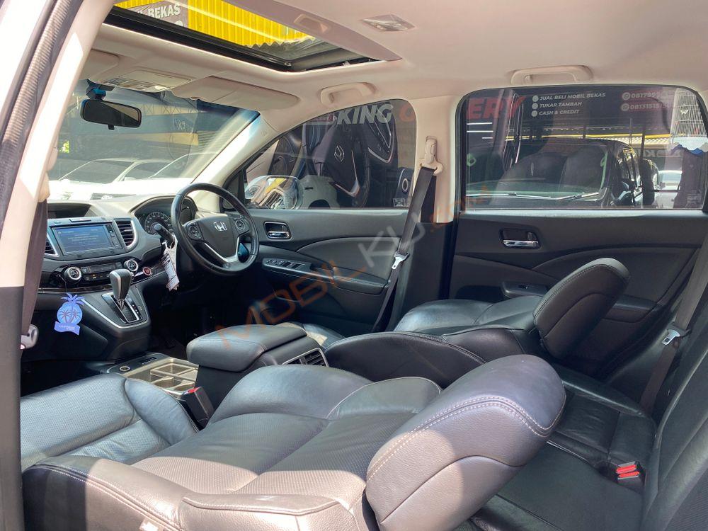 Mobil Honda CR-V 2016