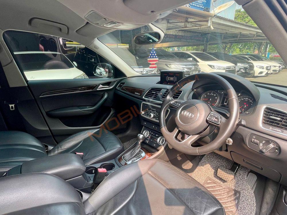 Mobil Audi Q3 2014