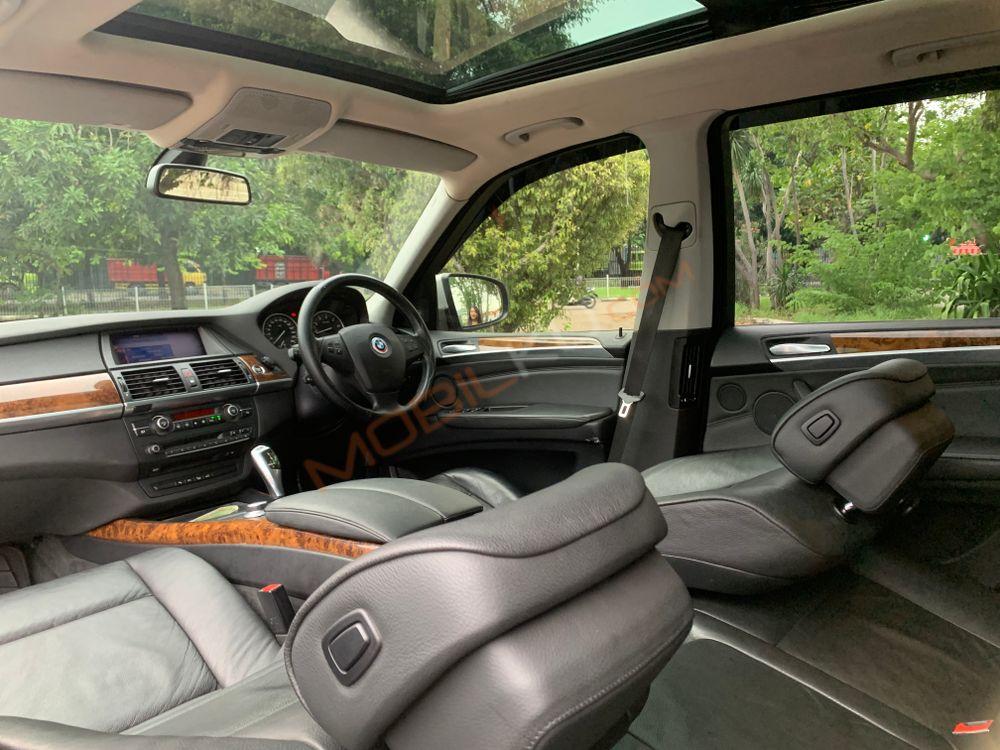 Mobil BMW X5 2008