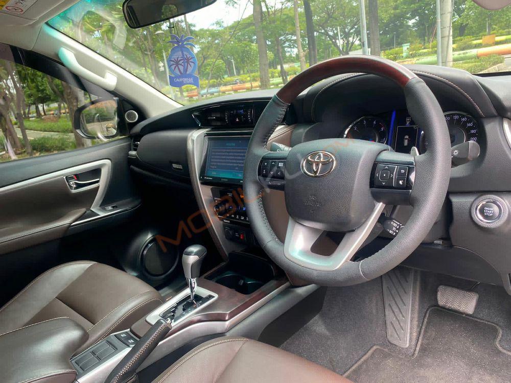 Mobil Toyota Fortuner 2019
