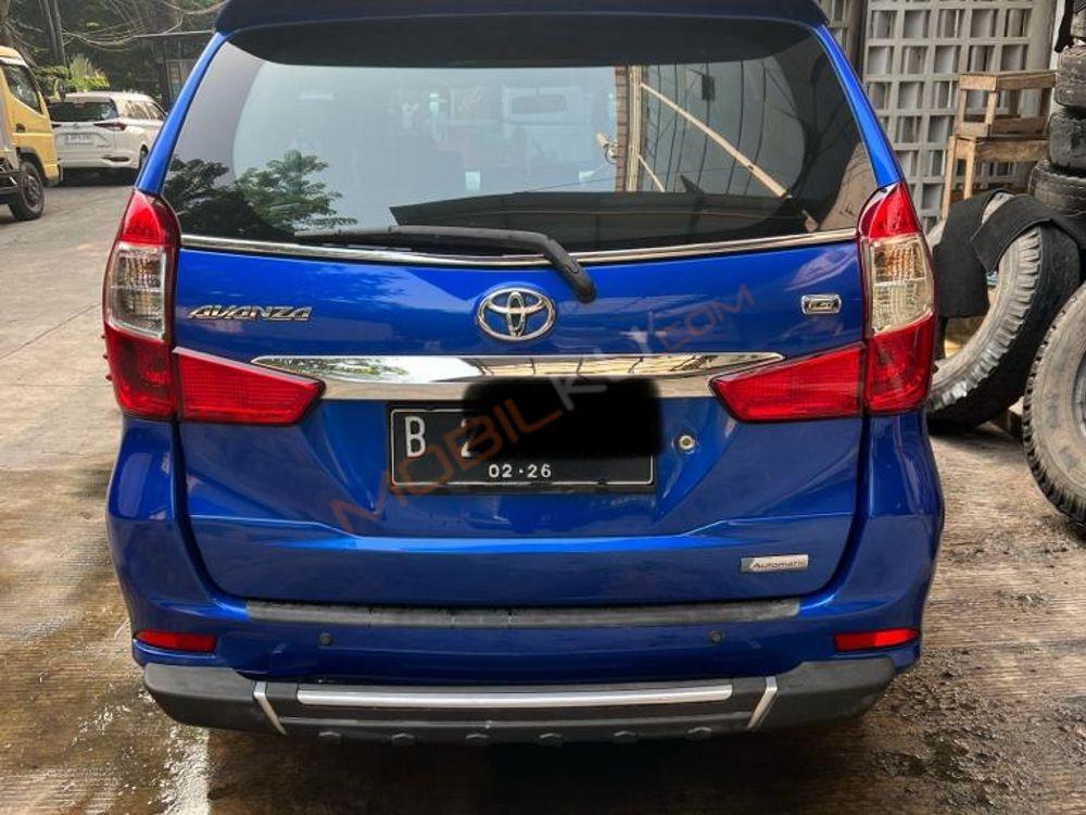 Mobil Toyota Avanza 2015