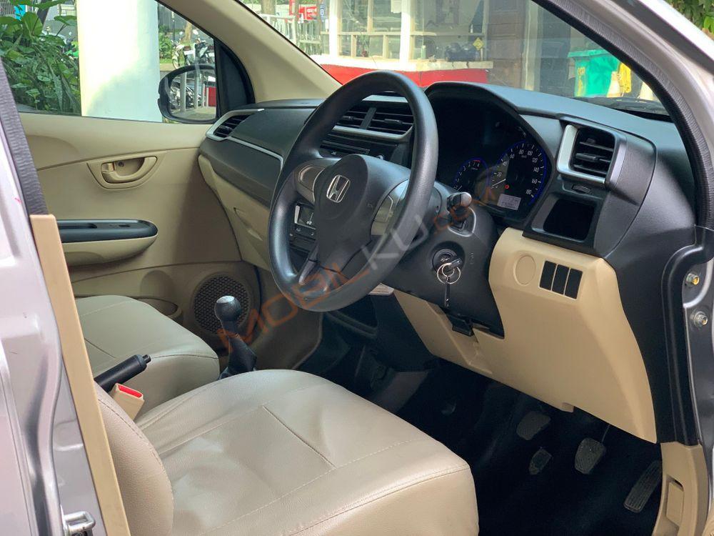 Mobil Honda Mobilio 2016