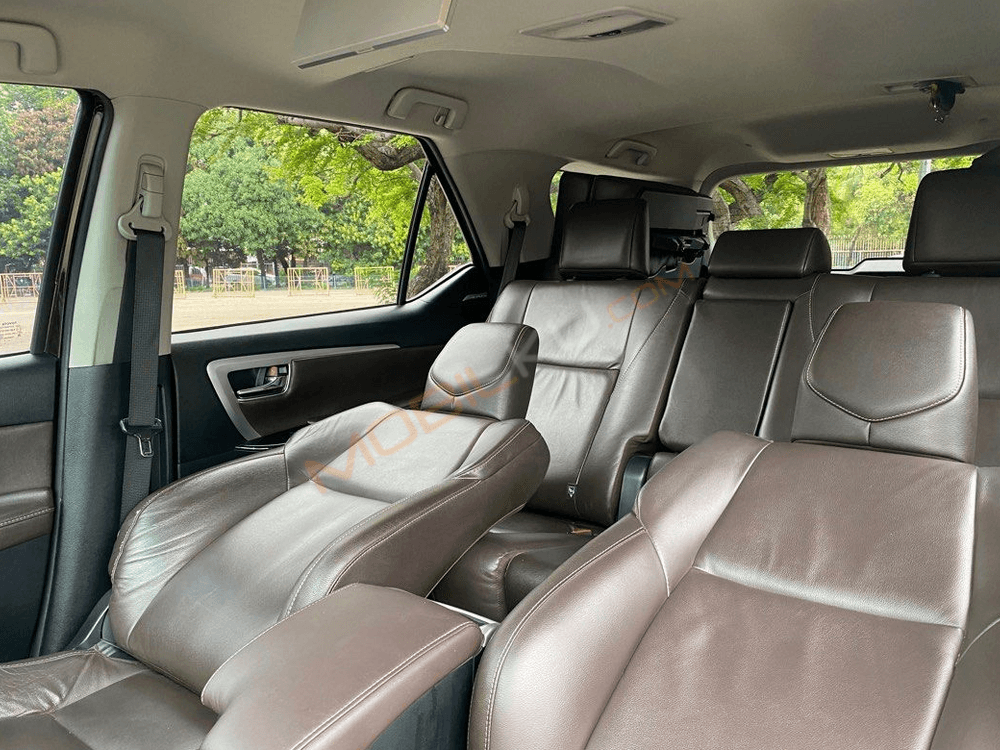 Mobil Toyota Fortuner 2016