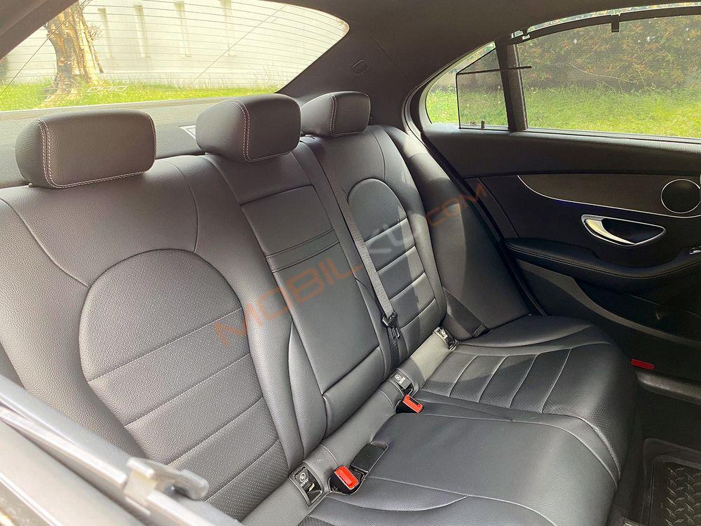 Mobil Mercedes-Benz C-Class 2019