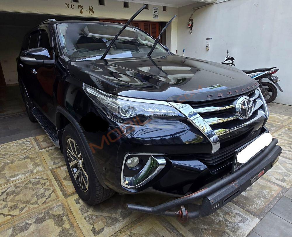 Mobil Toyota Fortuner 2016