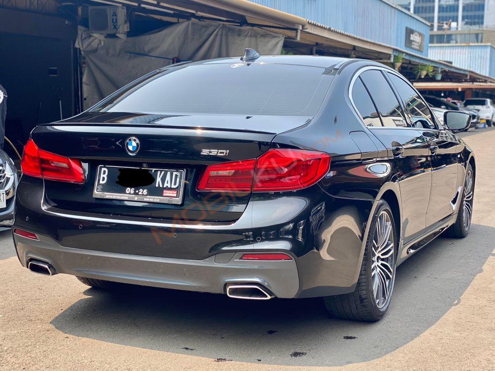 Mobil BMW 5 Series 2020