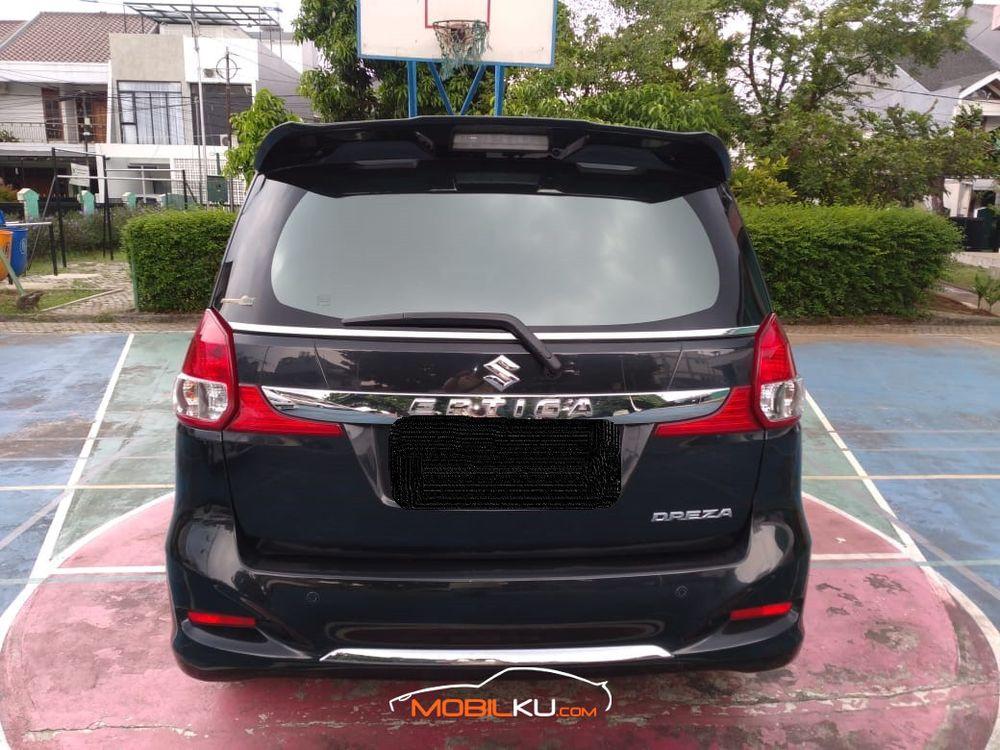 Mobil Suzuki Ertiga 2016