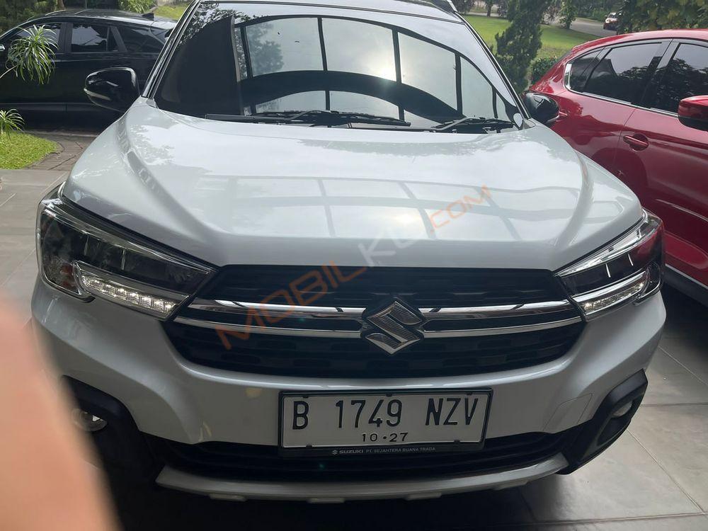 Mobil Suzuki XL7 2022