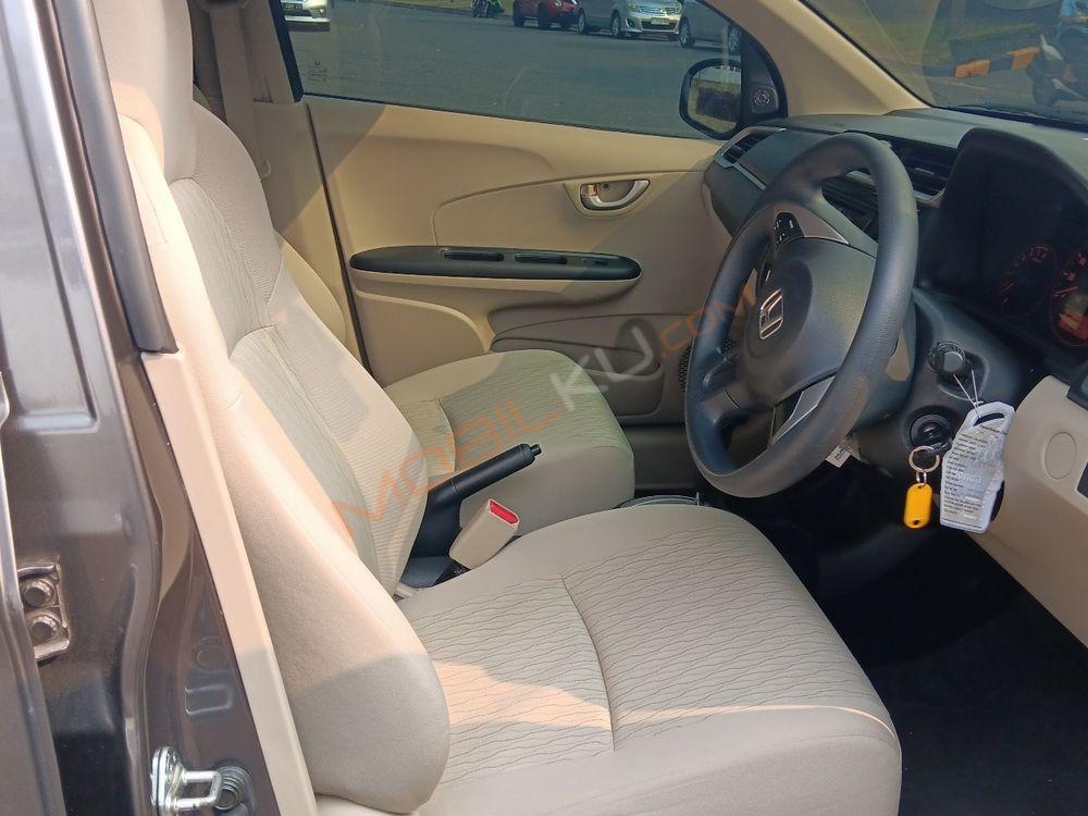 Mobil Honda Brio 2018