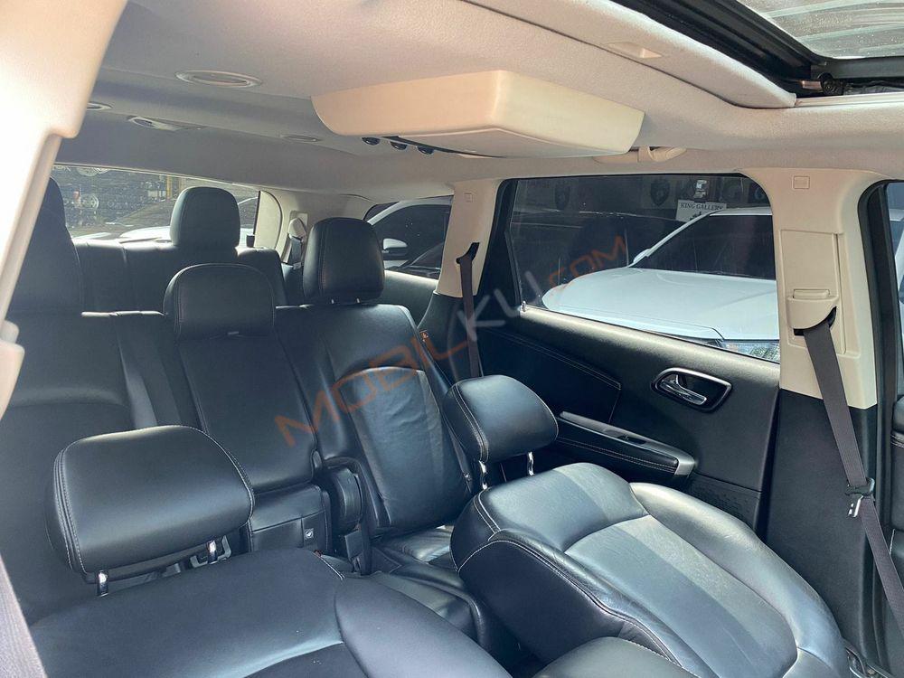 Mobil Dodge Journey 2013