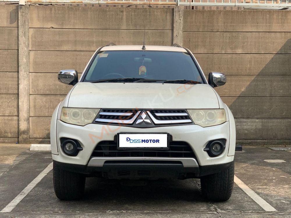 Mobil Mitsubishi Pajero Sport 2015