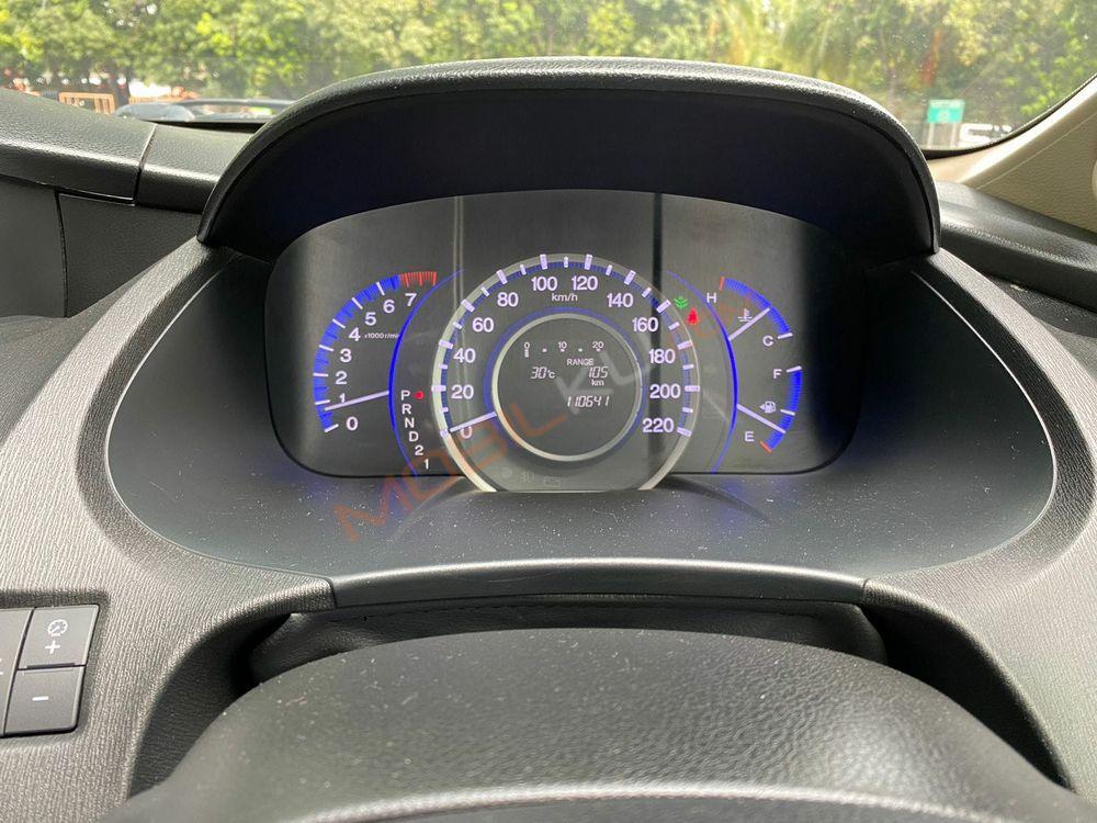 Mobil Honda Odyssey 2012