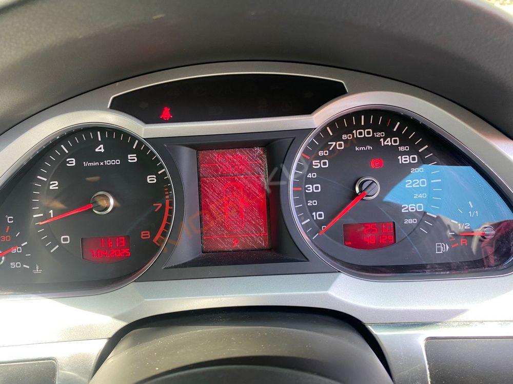 Mobil Audi A6 2011