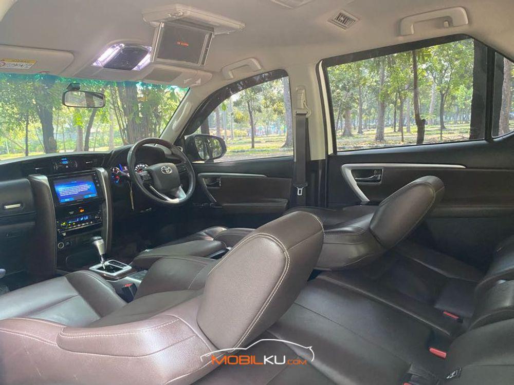 Mobil Toyota Fortuner 2018