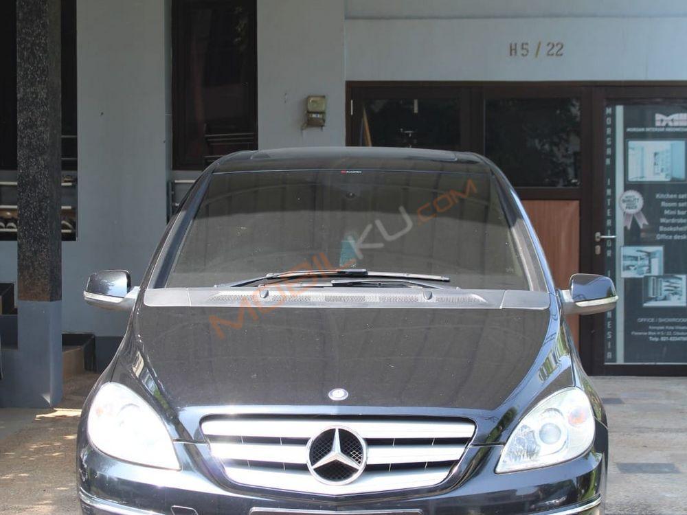 Mobil Mercedes-Benz B-Class 2010