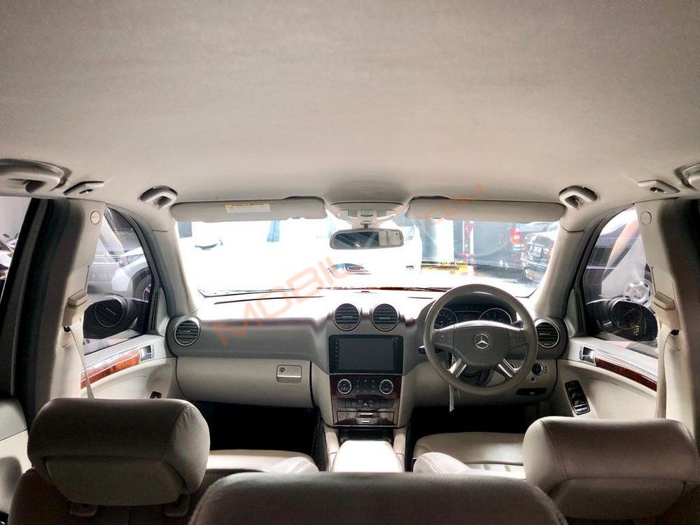 Mobil Mercedes-Benz ML 2006