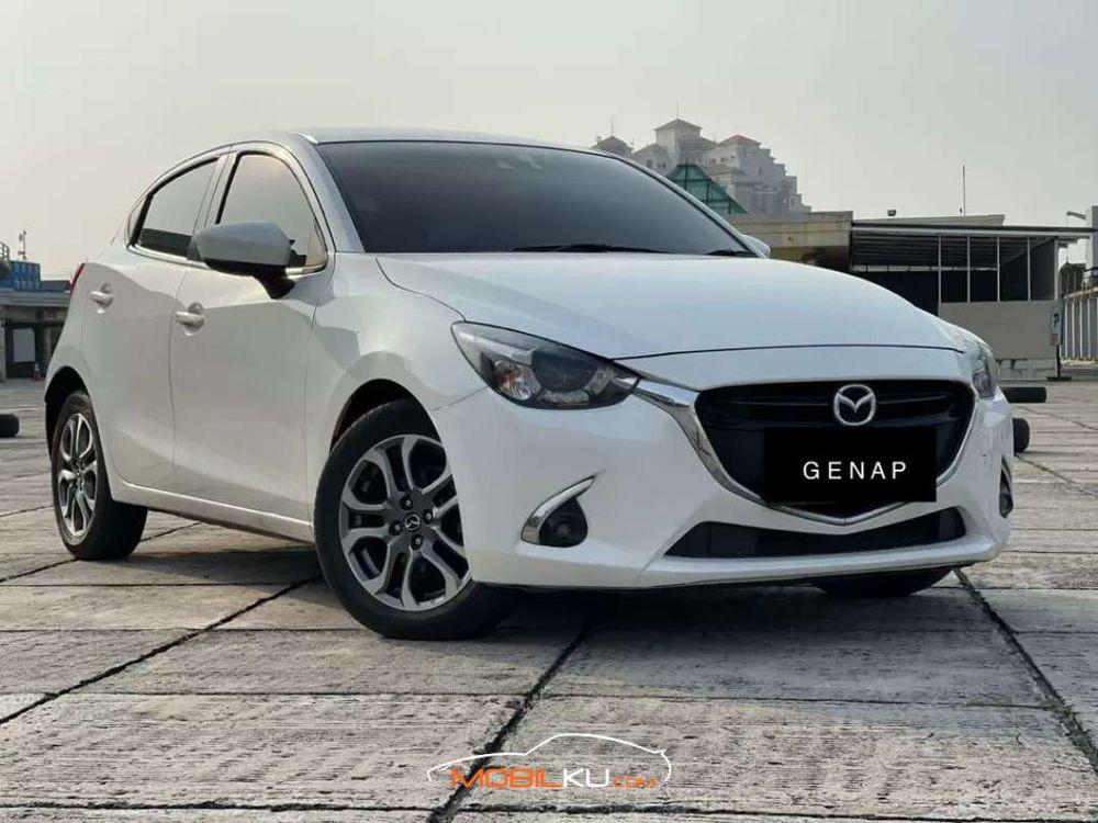 Mobil Mazda 2 Hatchback 2017