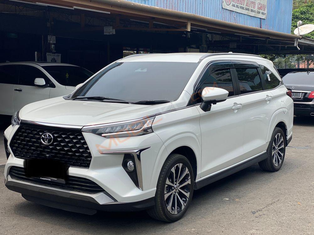 Mobil Toyota Veloz 2022