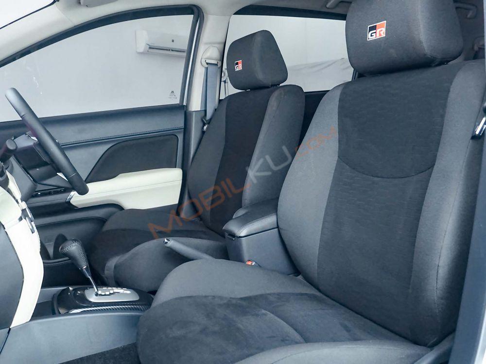 Mobil Toyota Rush 2023