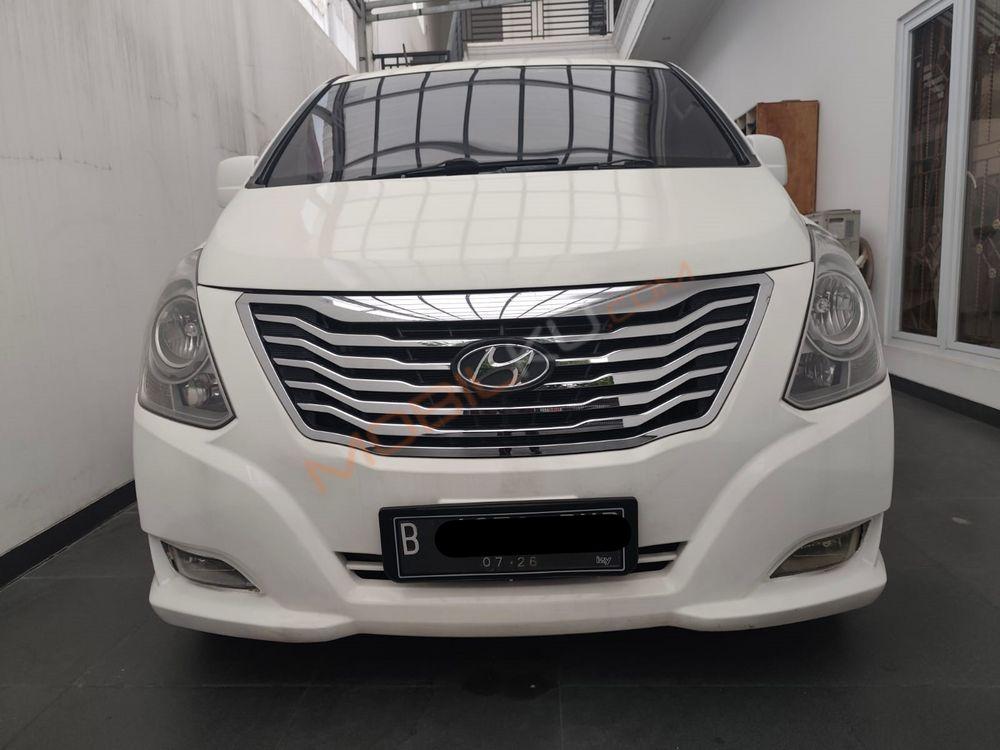 Mobil Hyundai H-1 2016