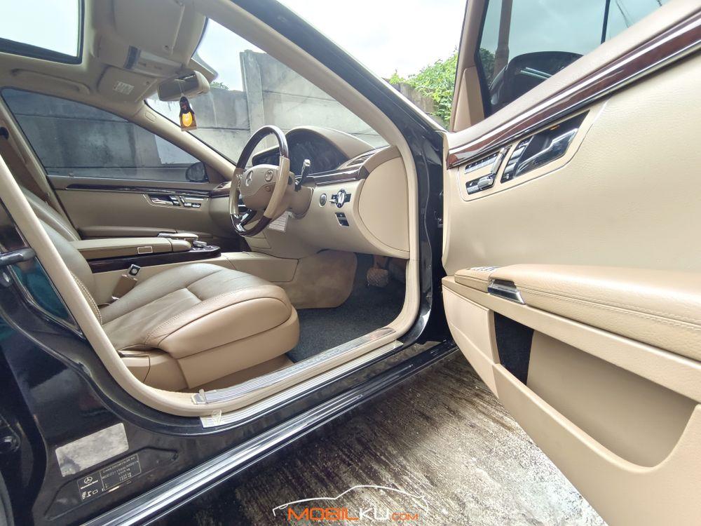 Mobil Mercedes-Benz S-Class 2007
