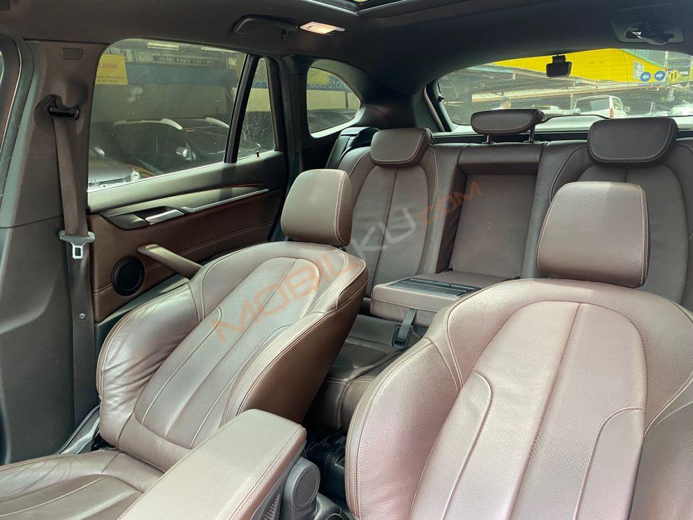 Mobil BMW X1 2019