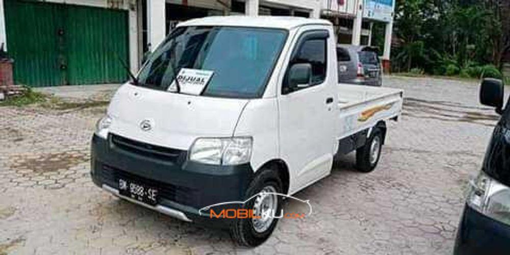 Mobil Daihatsu Gran Max 2017