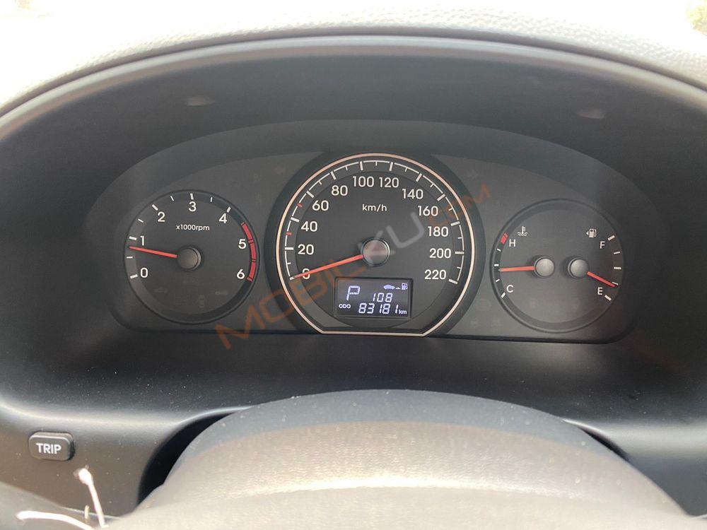 Mobil Hyundai H-1 2018