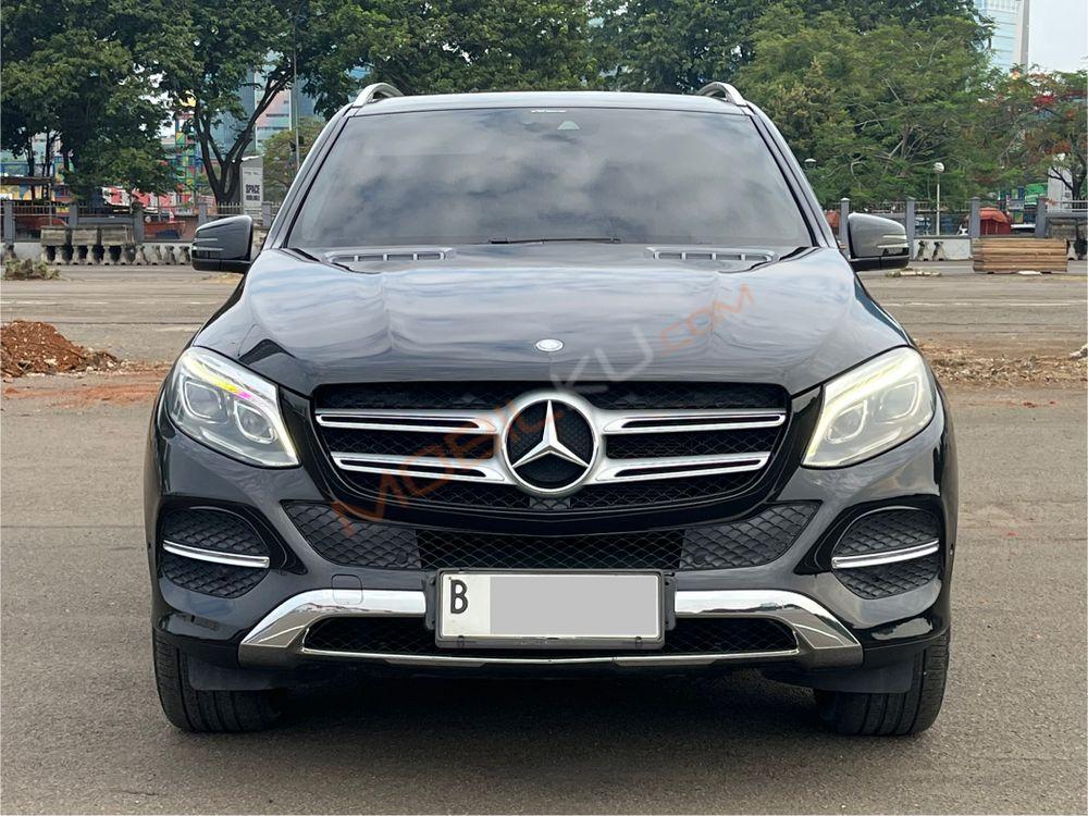Mobil Mercedes-Benz GLE 2016