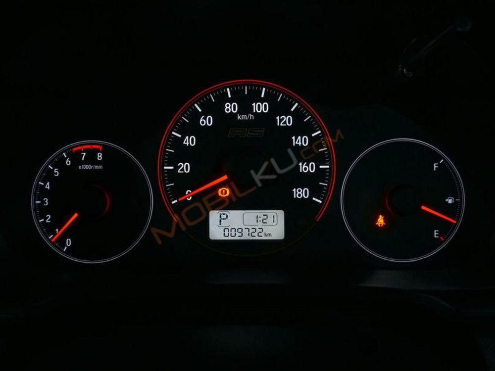 Mobil Honda Brio 2021