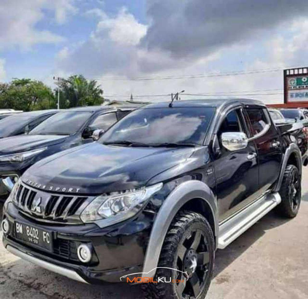 Mobil Mitsubishi Triton 2018