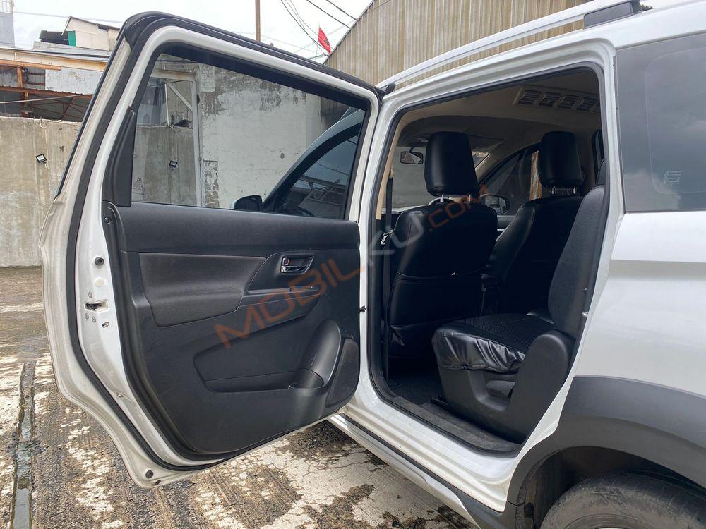 Mobil Suzuki XL7 2020