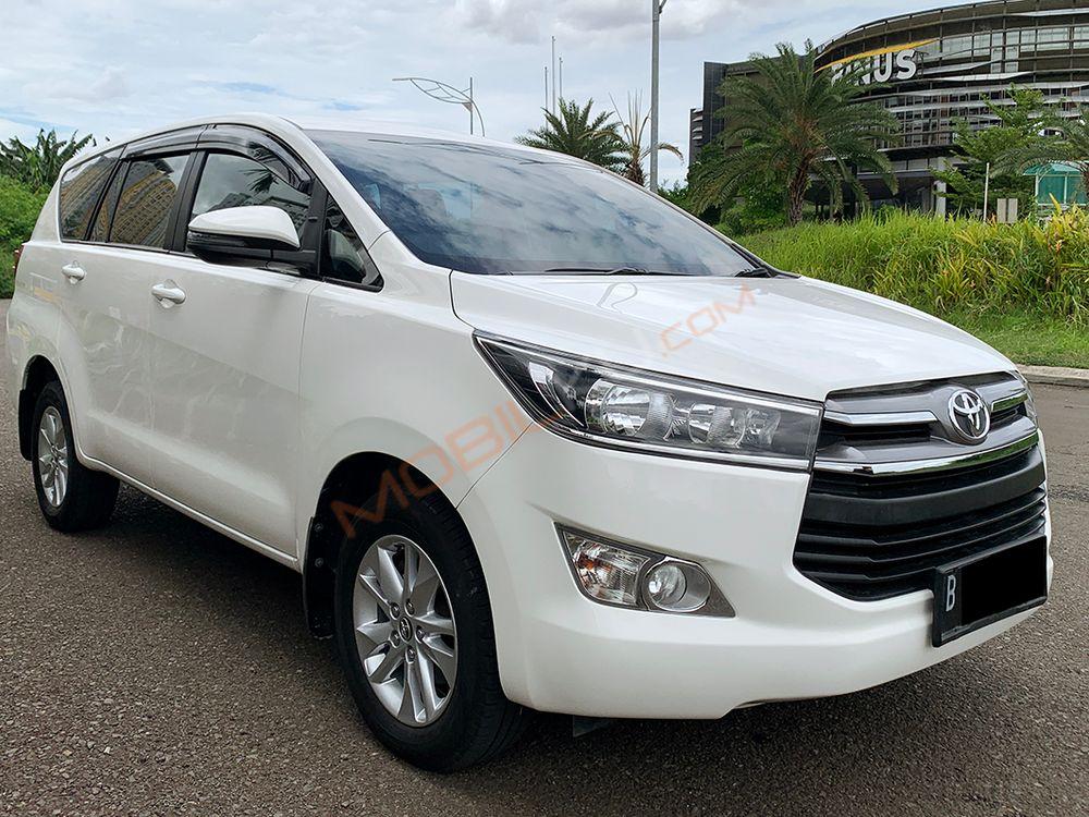 Mobil Toyota Kijang Innova 2019