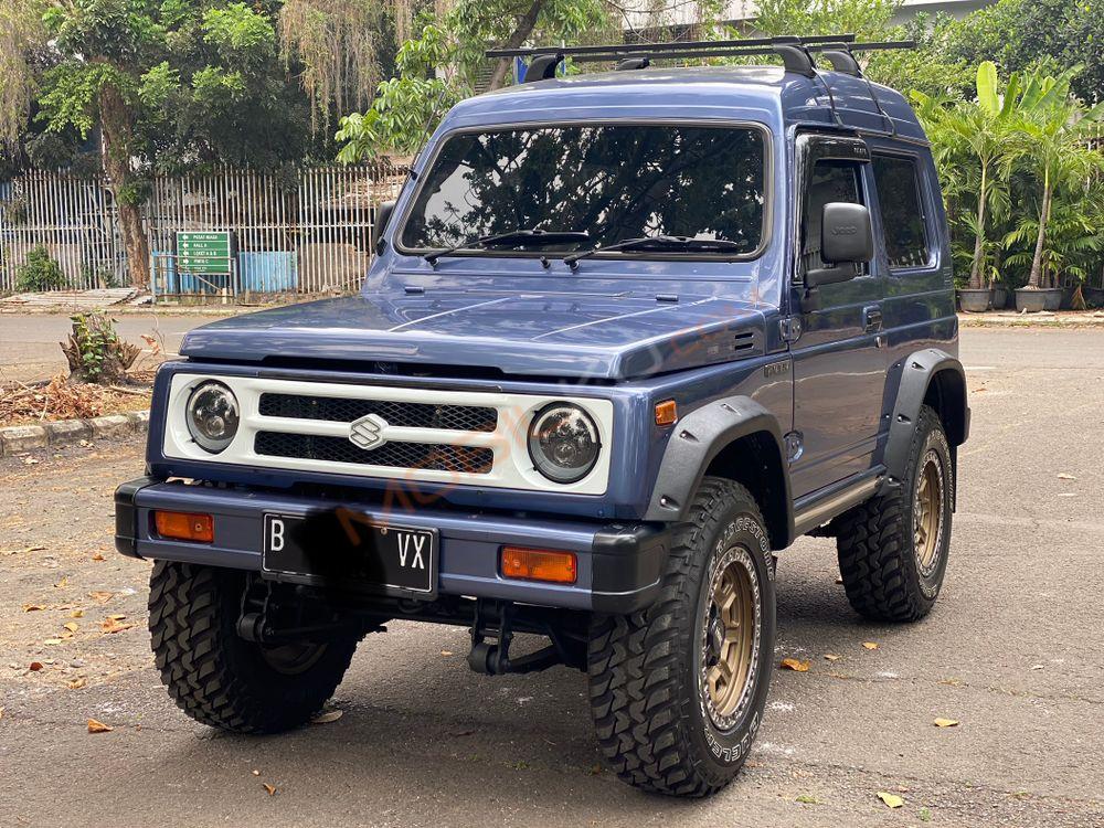 Mobil Suzuki Katana 2005