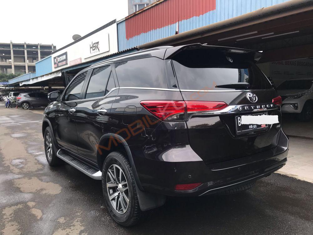 Mobil Toyota Fortuner 2016