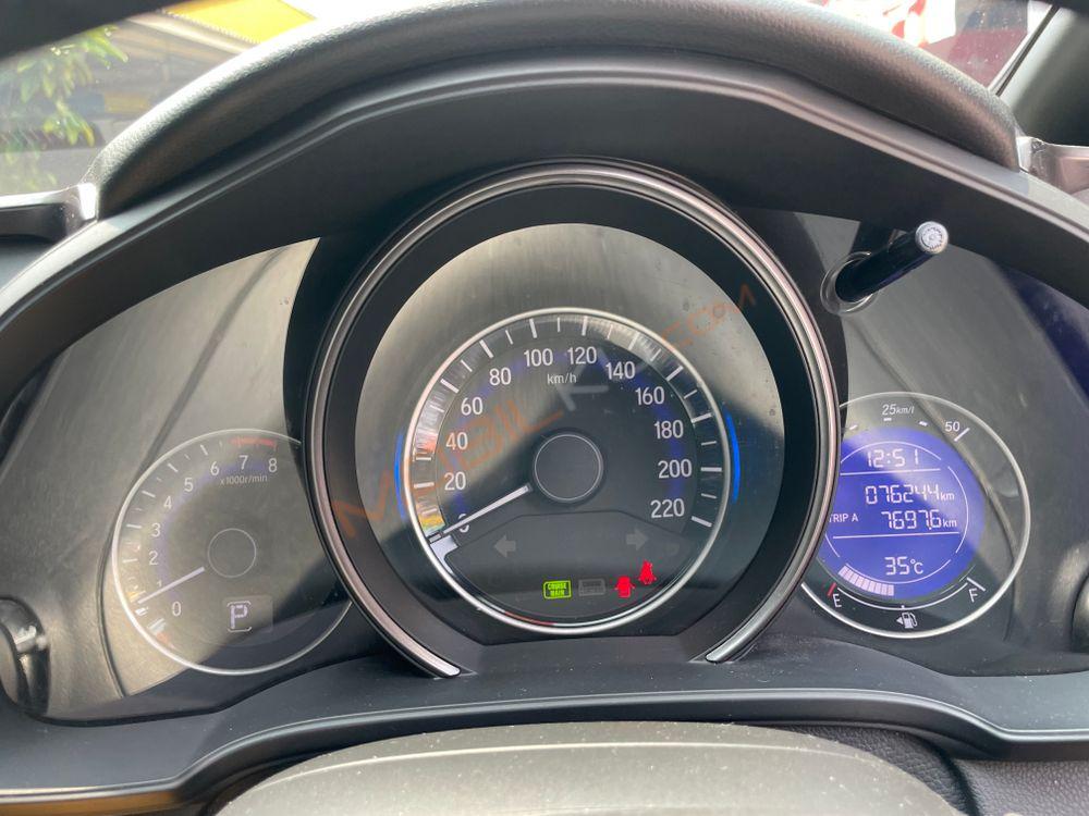 Mobil Honda Jazz 2018