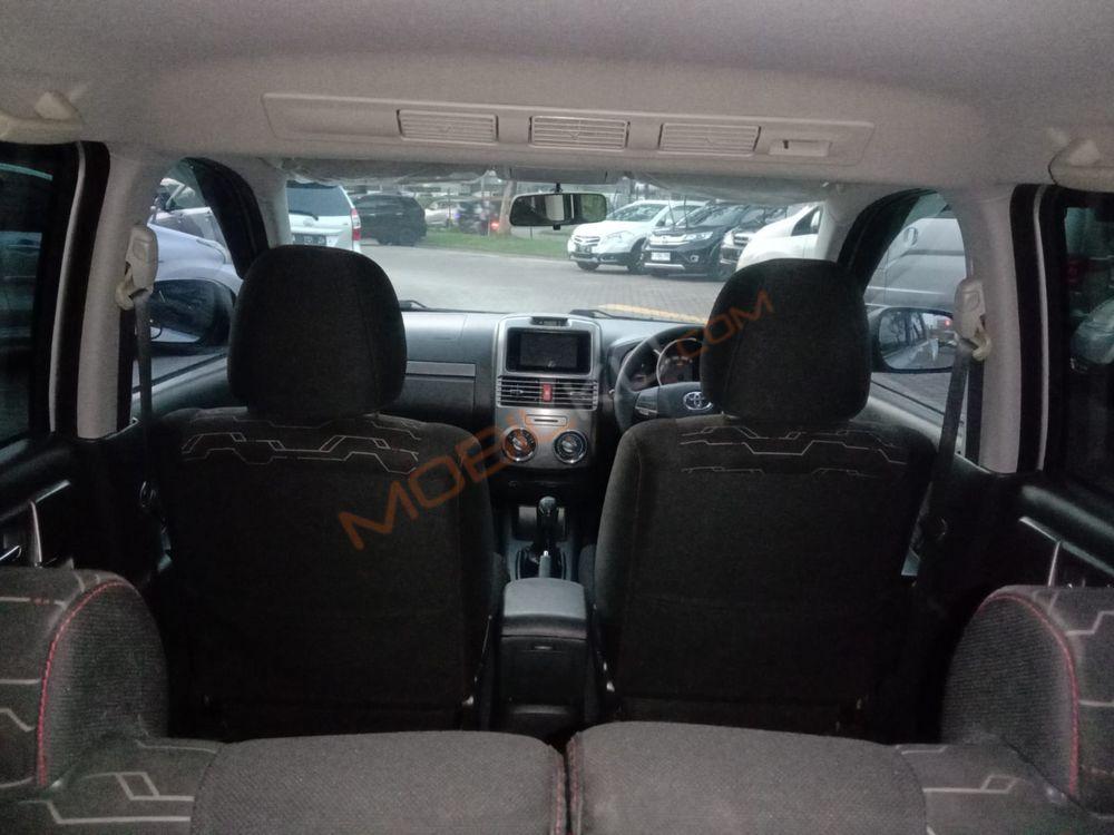 Mobil Toyota Rush 2017