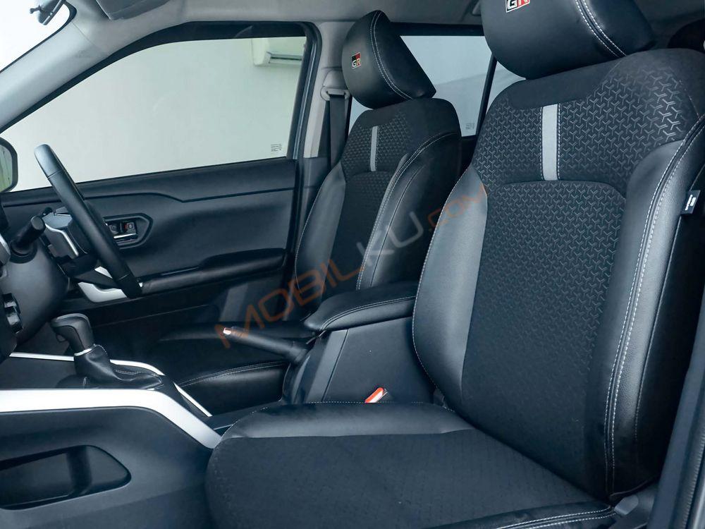 Mobil Toyota Raize 2021