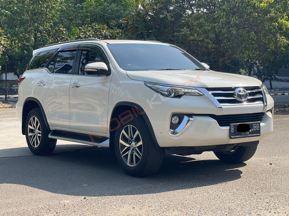 Mobil Toyota Fortuner 2016