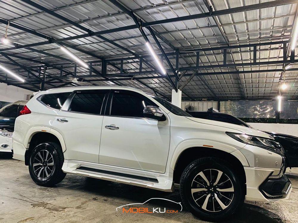 Mobil Mitsubishi Pajero Sport 2017