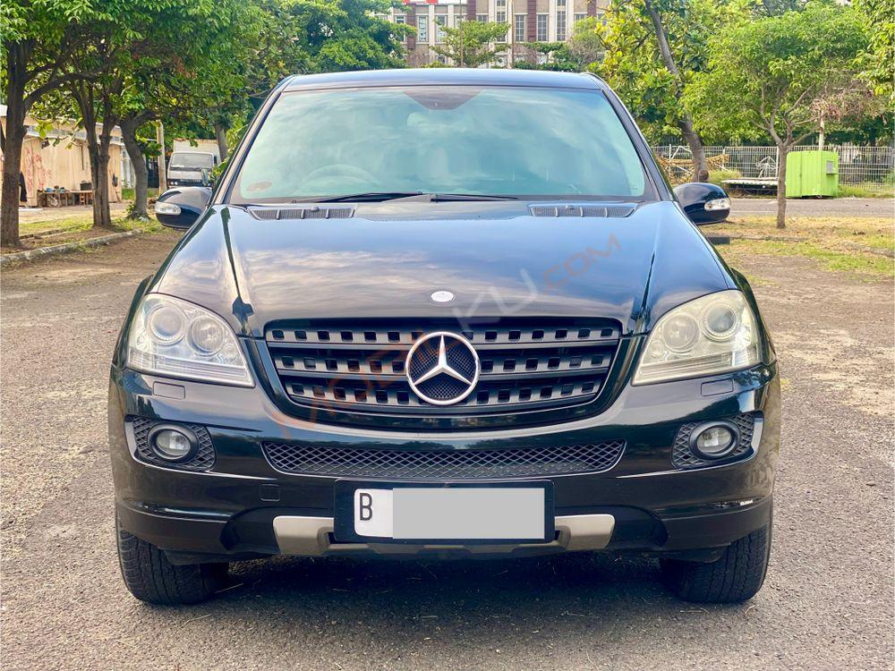 Mobil Mercedes-Benz ML 2006