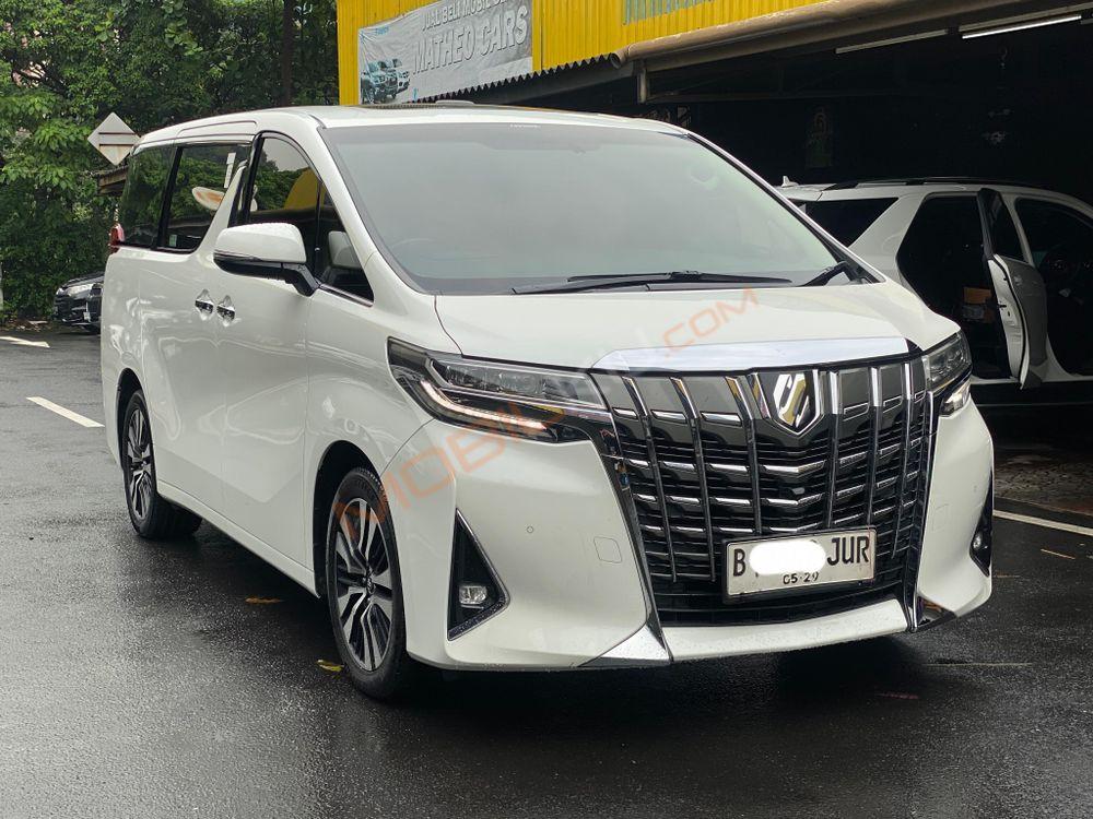 Mobil Toyota Alphard 2019