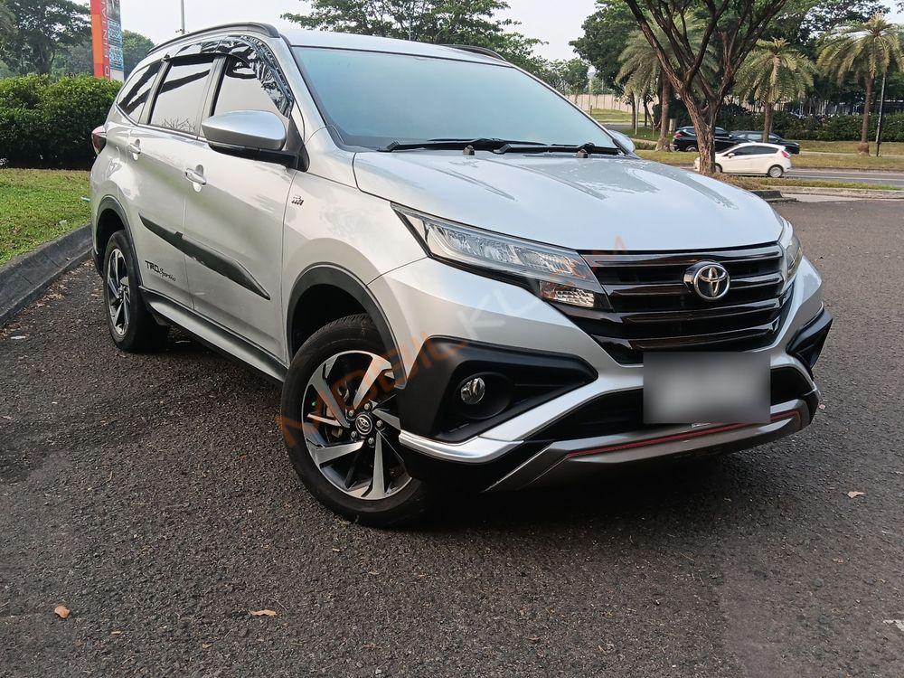 Mobil Toyota Rush 2018