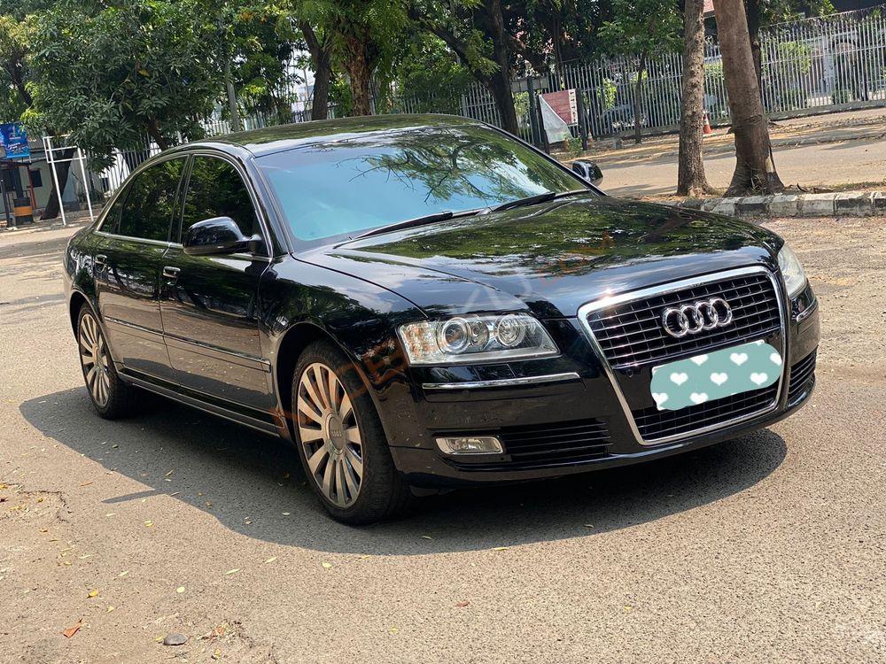 Mobil Audi A8 2009