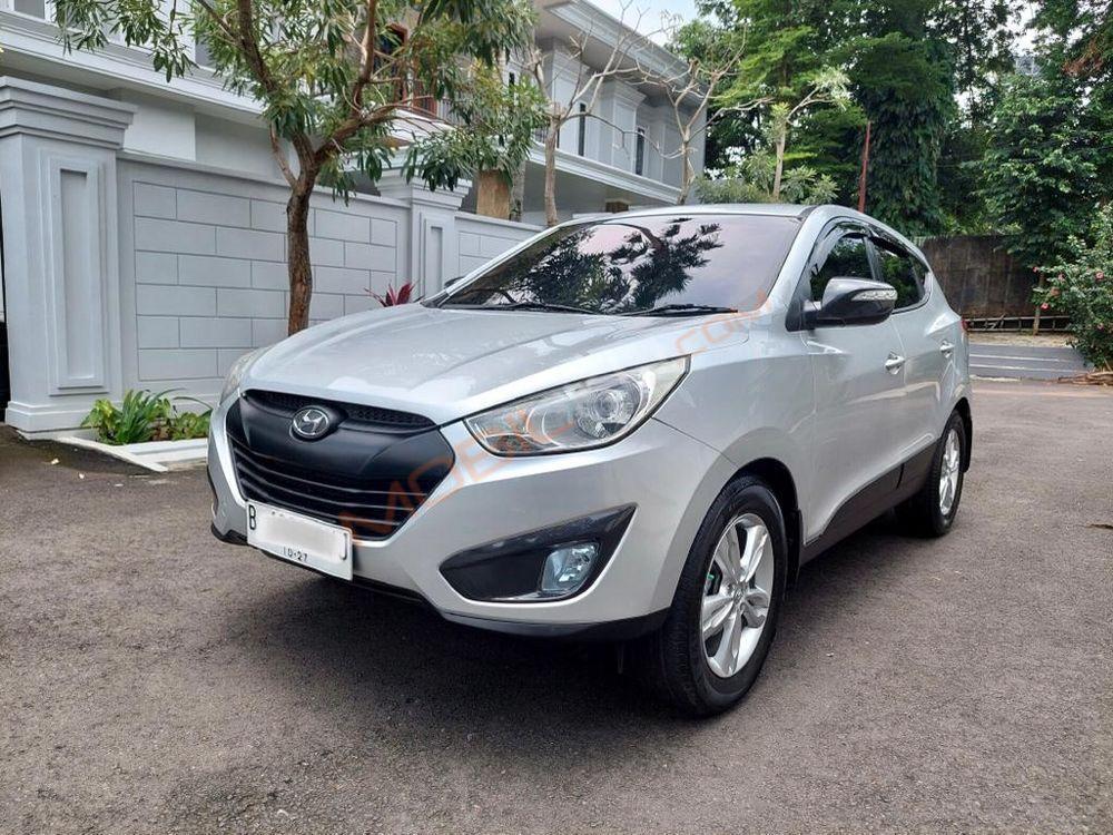 Mobil Hyundai Tucson 2011